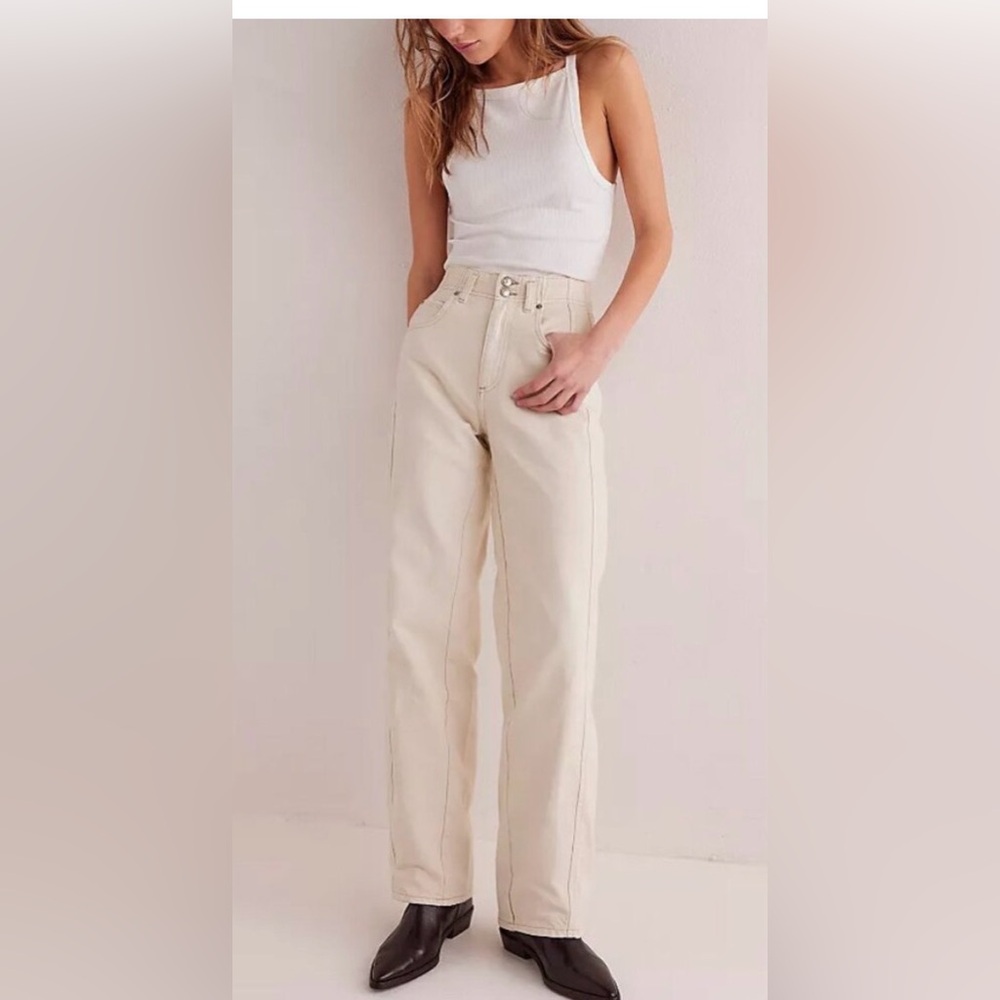 We The Free Women's Aster straight leg jeans in Cream Jeans